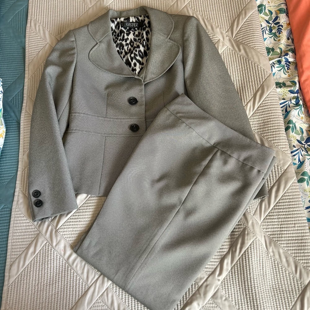 Kasper two-piece pantsuit Gray! Get 2 for the price of one :)